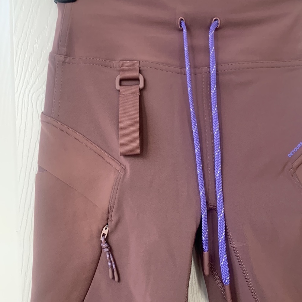 NWT lululemon cargo SHR hiking shorts 8” Dark oxide brown size 4 - Picture 2 of 13